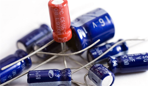 預(yù)計(jì)2023年全球鋁電解電容器市場(chǎng)規(guī)模約為633.8億元，同比下降1.9%